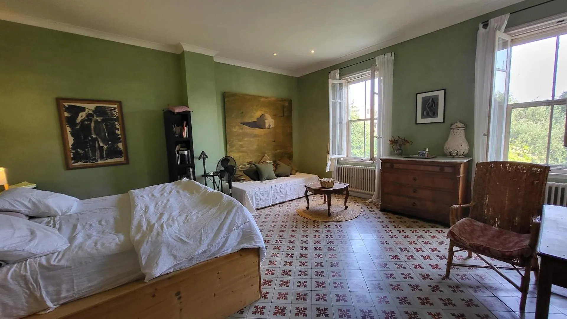 Villa Comme A La Campagne En Plein Coeur De Village Fontvieille France